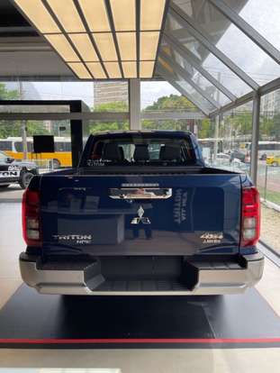 MITSUBISHI-TRITON-2026