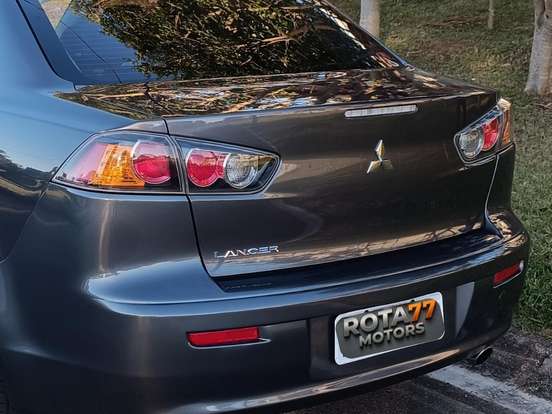 MITSUBISHI-LANCER-2.0 16V GASOLINA 4P AUTOMÁTICO MITSUBISHI-LANCER-2015