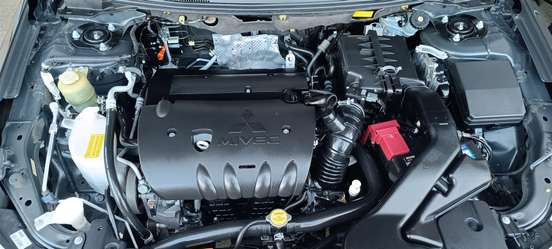 MITSUBISHI-LANCER-2015