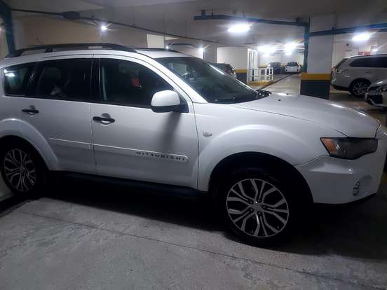 MITSUBISHI-OUTLANDER-2.0 16V GASOLINA 4P AUTOMÁTICO MITSUBISHI-OUTLANDER-2011