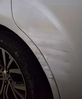 MITSUBISHI-OUTLANDER-2011