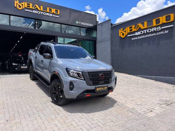 NISSAN FRONTIER 2.3 16V TURBO DIESEL PRO4X CD 4X4 AUTOMÁTICO