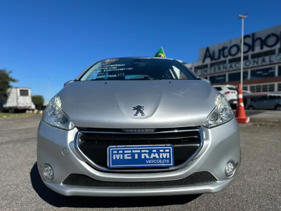 PEUGEOT 208 1.6 GRIFFE 16V FLEX 4P AUTOMÁTICO