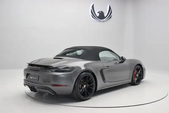 PORSCHE-718-2018