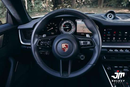 PORSCHE-911-2023
