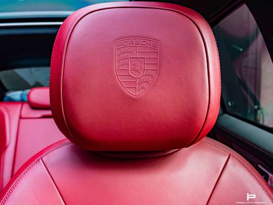 PORSCHE-CAYENNE-2019