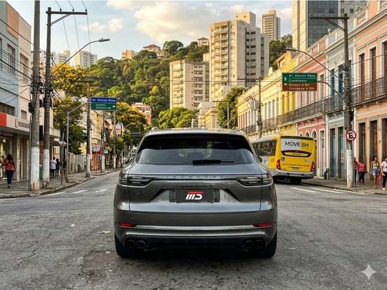 PORSCHE-CAYENNE-2023
