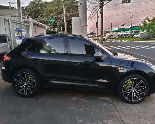 PORSCHE-MACAN-2022