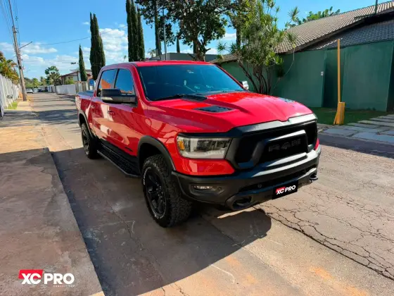 RAM 1500 5.7 V8 GASOLINA REBEL CD 4X4 AUTOMÁTICO RAM 1500 5.7 V8 GASOLINA REBEL CD 4X4 AUTOMÁTICO