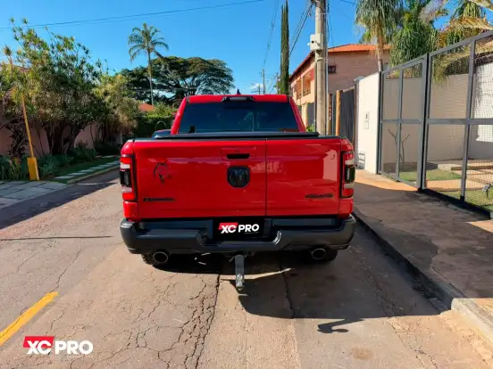 RAM-1500-5.7 V8 GASOLINA REBEL CD 4X4 AUTOMÁTICO RAM-1500-2022