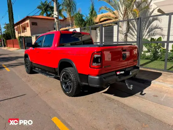 RAM-1500-5.7 V8 GASOLINA REBEL CD 4X4 AUTOMÁTICO RAM-1500-2022