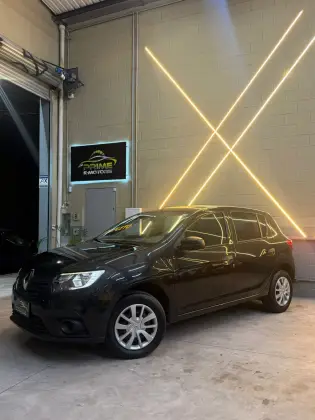 RENAULT SANDERO 1.0 12V SCE FLEX LIFE MANUAL RENAULT SANDERO 1.0 12V SCE FLEX LIFE MANUAL