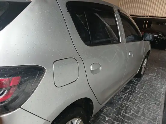 RENAULT-SANDERO-2022