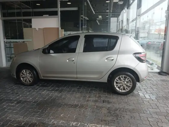 RENAULT SANDERO 1.0 12V SCE FLEX S EDITION MANUAL RENAULT SANDERO 1.0 12V SCE FLEX S EDITION MANUAL