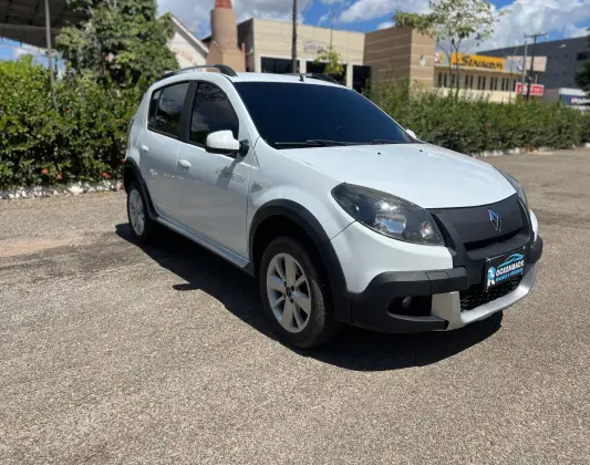 RENAULT SANDERO 1.6 STEPWAY 16V FLEX 4P AUTOMÁTICO RENAULT SANDERO 1.6 STEPWAY 16V FLEX 4P AUTOMÁTICO