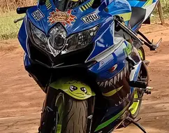 SUZUKI GSX-R750 W SRAD SUZUKI GSX-R750 W SRAD