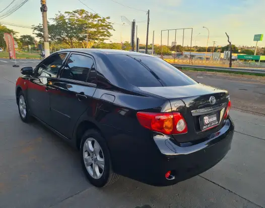 TOYOTA-COROLLA-2011