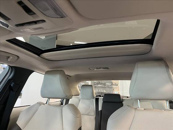 /en/city/cate-car-used-car/toyota-corolla-2025-2-0-vvt-ie-flex-altis-premium-direct-shift-49572102866535424/-13