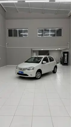 TOYOTA ETIOS 1.3 X 16V FLEX 4P MANUAL TOYOTA ETIOS 1.3 X 16V FLEX 4P MANUAL