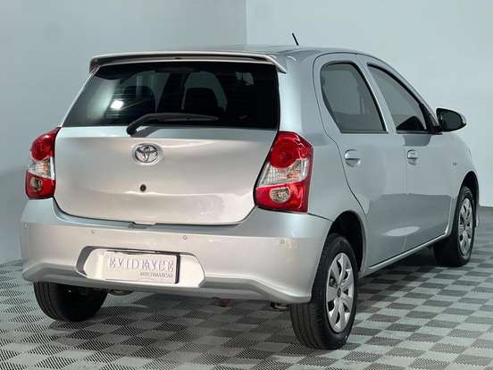 TOYOTA-ETIOS-2017