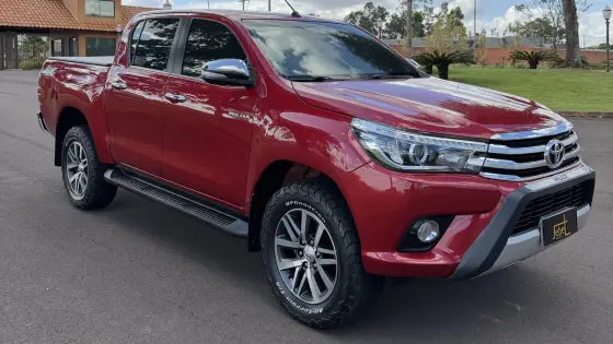 TOYOTA HILUX 2.8 SRX 4X4 CD 16V DIESEL 4P AUTOMÁTICO TOYOTA HILUX 2.8 SRX 4X4 CD 16V DIESEL 4P AUTOMÁTICO