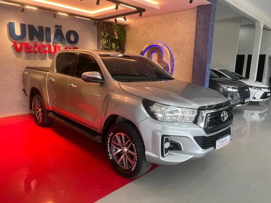 /en/city-campo-verde/cate-car-used-car/toyota-hilux-2019-2-7-sr-4x2-cd-16v-flex-4p-automatic-49573681369777152/-3