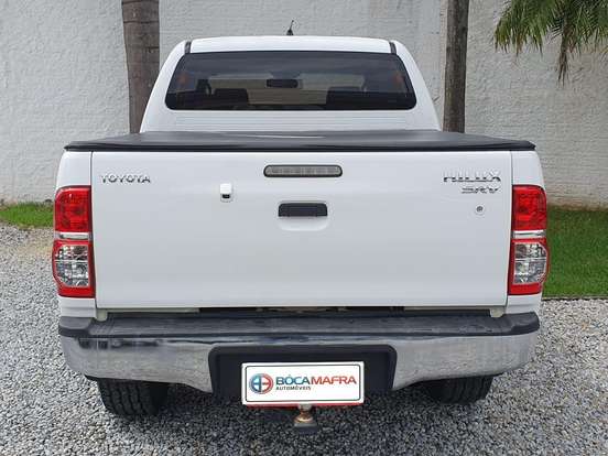 TOYOTA-HILUX-2.7 SRV 4X4 CD 16V FLEX 4P AUTOMÁTICO TOYOTA-HILUX-2013