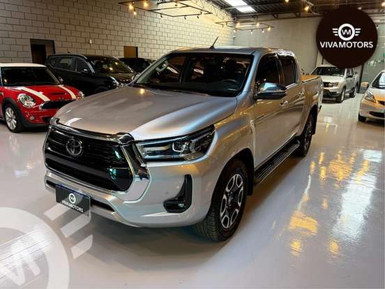 TOYOTA-HILUX-2020