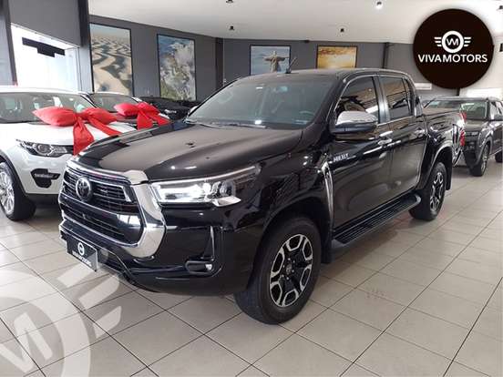 TOYOTA-HILUX-2.8 D-4D TURBO DIESEL CD SRX 4X4 AUTOMÁTICO TOYOTA-HILUX-2023
