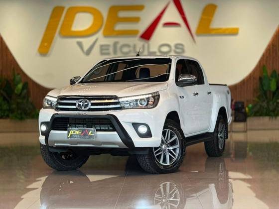 TOYOTA HILUX 2.8 SRX 4X4 CD 16V DIESEL 4P AUTOMÁTICO