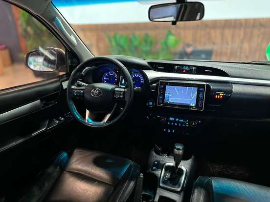 TOYOTA-HILUX-2.8 SRX 4X4 CD 16V DIESEL 4P AUTOMÁTICO TOYOTA-HILUX-2018