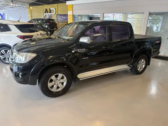 TOYOTA HILUX 3.0 SRV 4X2 CD 16V TURBO INTERCOOLER DIESEL 4P MANUAL