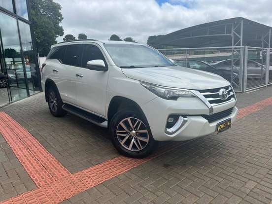 TOYOTA-HILUX SW4-2.8 SRX 4X4 16V TURBO INTERCOOLER DIESEL 4P AUTOMÁTICO TOYOTA-HILUX SW4-2018