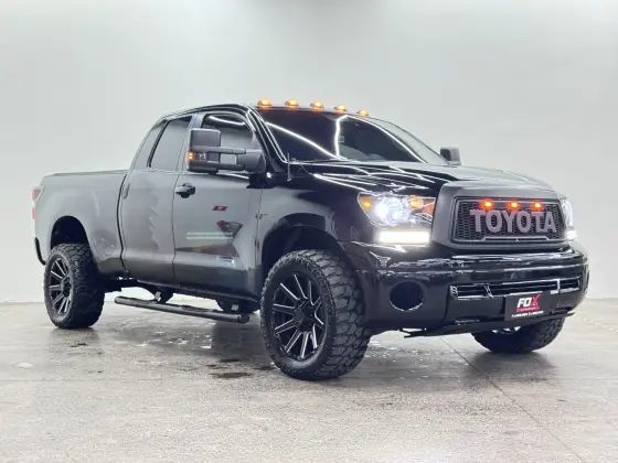 TOYOTA TUNDRA 5.7 CREWMAX 4X4 CD V8 32V FLEX 4P AUTOMÁTICO