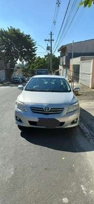 TOYOTA-COROLLA-2010