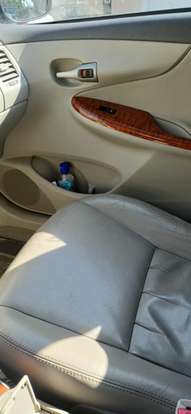 TOYOTA-COROLLA-2010