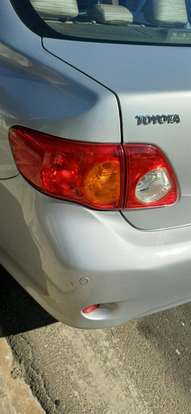 TOYOTA-COROLLA-2010