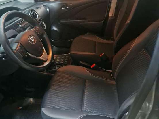 TOYOTA-ETIOS-1.5 XS 16V FLEX 4P AUTOMÁTICO TOYOTA-ETIOS-2017