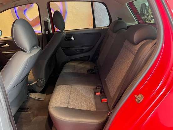 VOLKSWAGEN-FOX-2013
