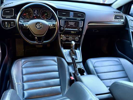 VOLKSWAGEN-GOLF-1.4 TSI HIGHLINE 16V GASOLINA 4P AUTOMÁTICO VOLKSWAGEN-GOLF-2015