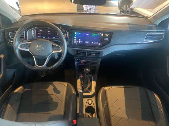 VOLKSWAGEN-POLO-2024