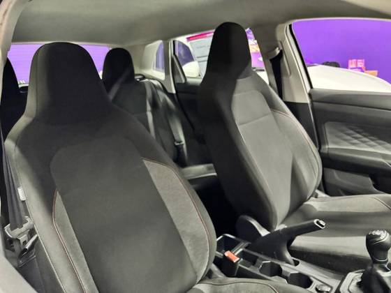 /en/city/cate-car-used-car/volkswagen-polo-2024-1-0-mpi-track-manual-48954127131215872/-8