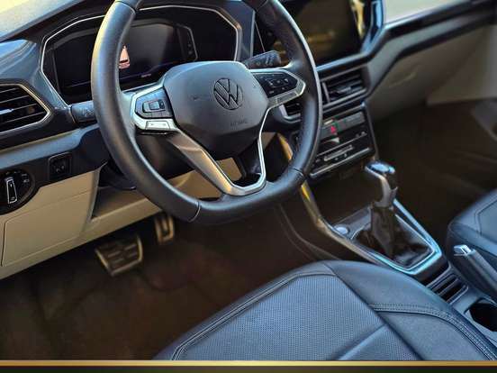 VOLKSWAGEN-T-CROSS-1.4 250 TSI TOTAL FLEX HIGHLINE AUTOMÁTICO VOLKSWAGEN-T-CROSS-2023