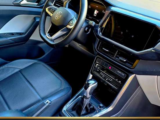 VOLKSWAGEN-T-CROSS-2023