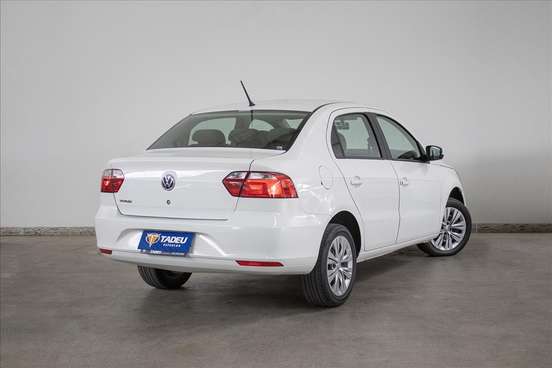 VOLKSWAGEN-VOYAGE-2019