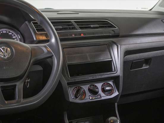 VOLKSWAGEN-VOYAGE-1.6 MSI TOTALFLEX 4P MANUAL VOLKSWAGEN-VOYAGE-2019