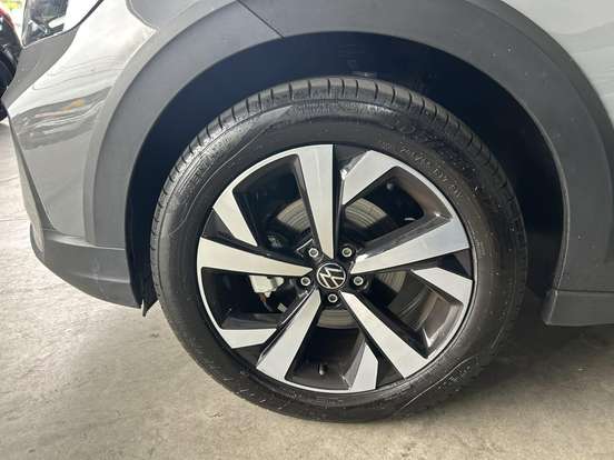 VOLKSWAGEN-NIVUS-1.0 200 TSI TOTAL FLEX HIGHLINE AUTOMÁTICO VOLKSWAGEN-NIVUS-2024