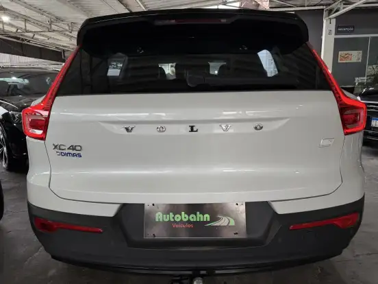 VOLVO-XC40-1.5 T5 RECHARGE R-DESIGN GEARTRONIC VOLVO-XC40-2021