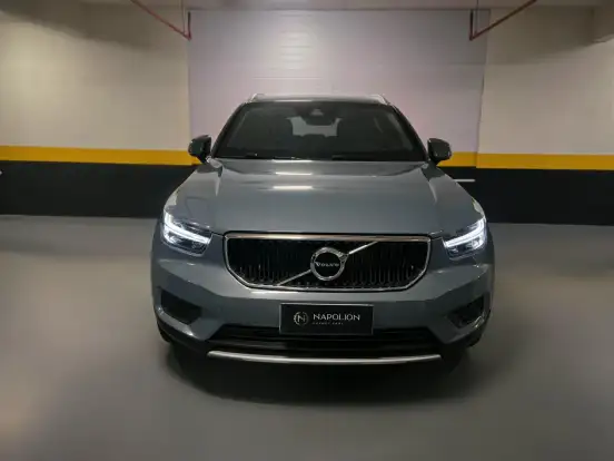 VOLVO-XC40-2.0 T5 GASOLINA MOMENTUM AWD GEARTRONIC VOLVO-XC40-2019