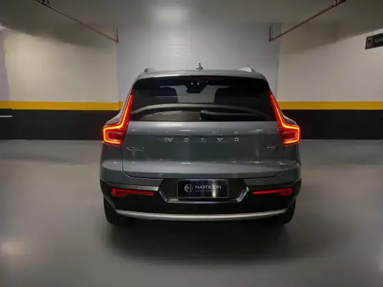 VOLVO-XC40-2.0 T5 GASOLINA MOMENTUM AWD GEARTRONIC VOLVO-XC40-2019